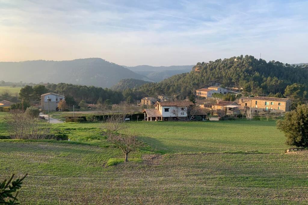 Masia Can Castanyola Marganell Екстериор снимка